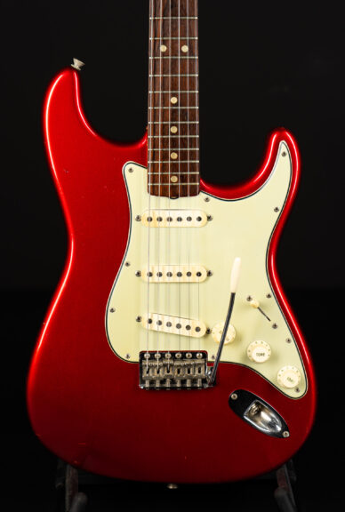 1965 Fender Stratocaster - Candy Apple Red (all 64 specs)