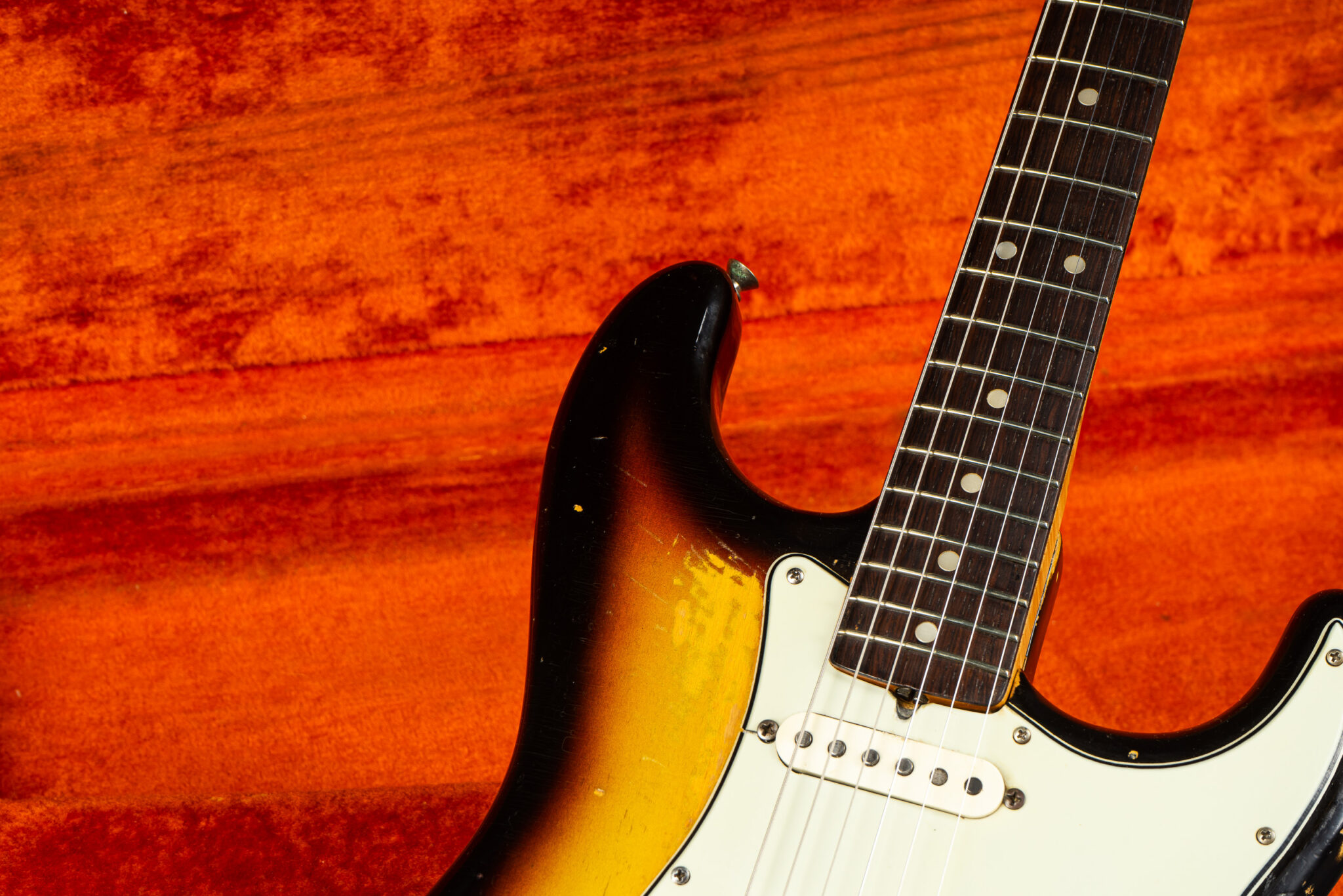 1965 Fender Stratocaster Hardtail – Sunburst – GuitarPoint