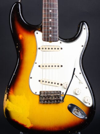 1965 Fender Stratocaster - Sunburst