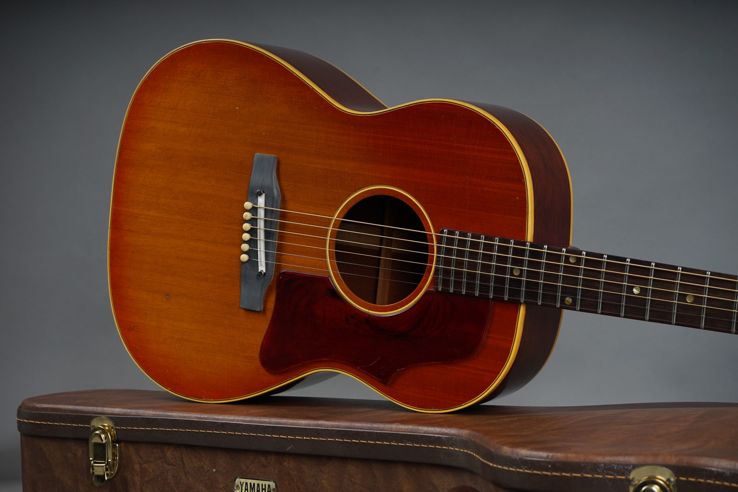 1965 Gibson B-25 - Sunburst - GuitarPoint