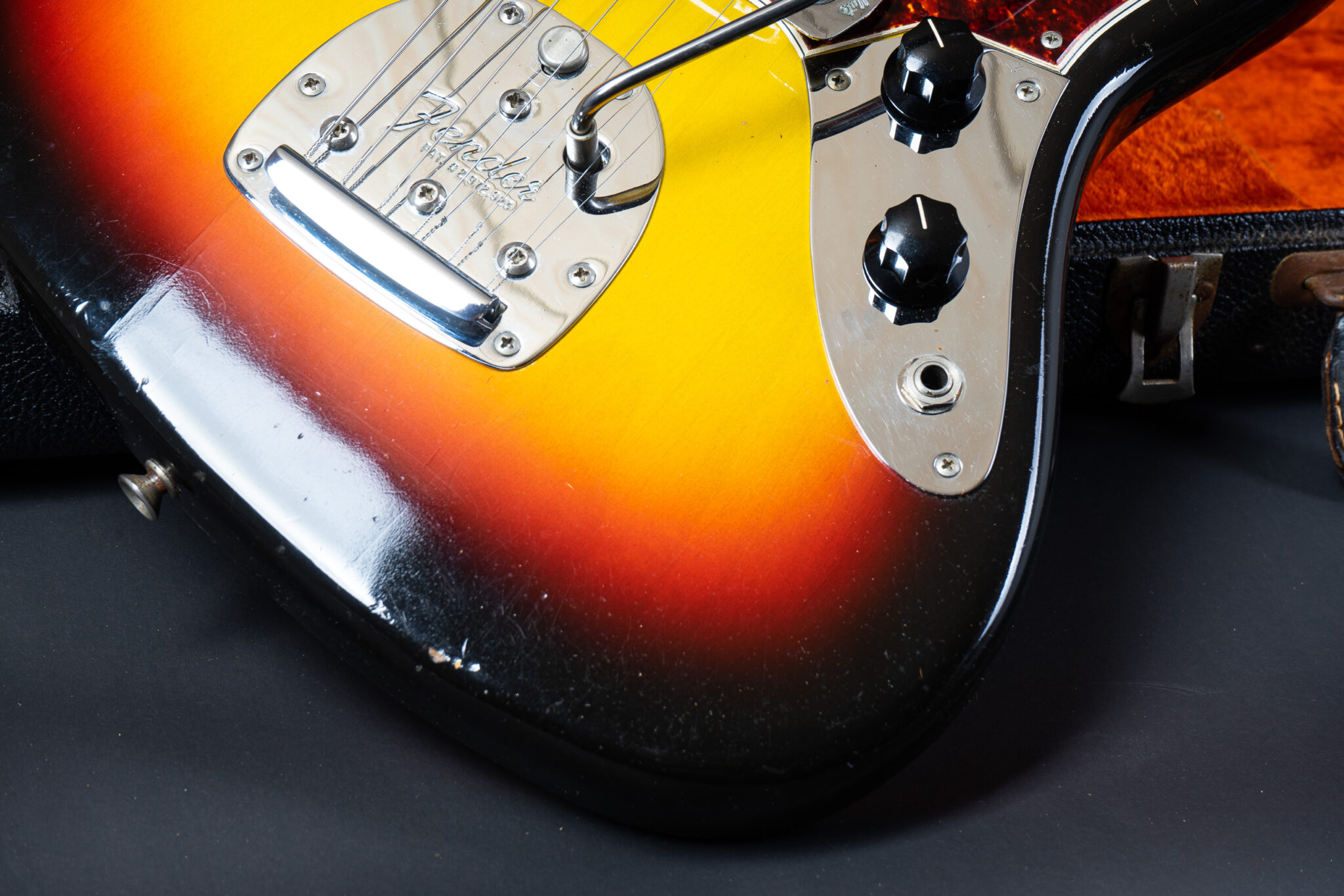 Fender JAGUAR (1990年代製) Sunburst Oシリアル Fender JAGUAR (1990