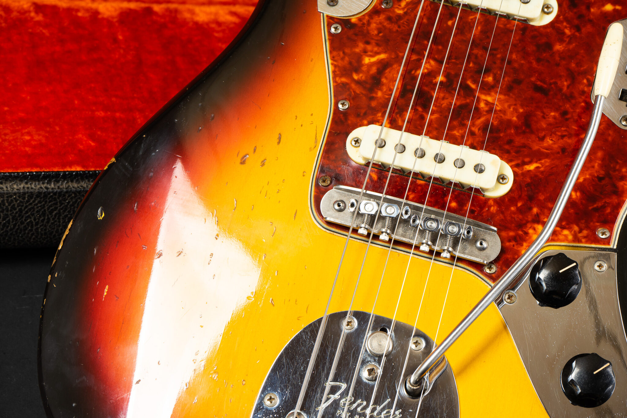 1966 Fender Jaguar – Sunburst – GuitarPoint