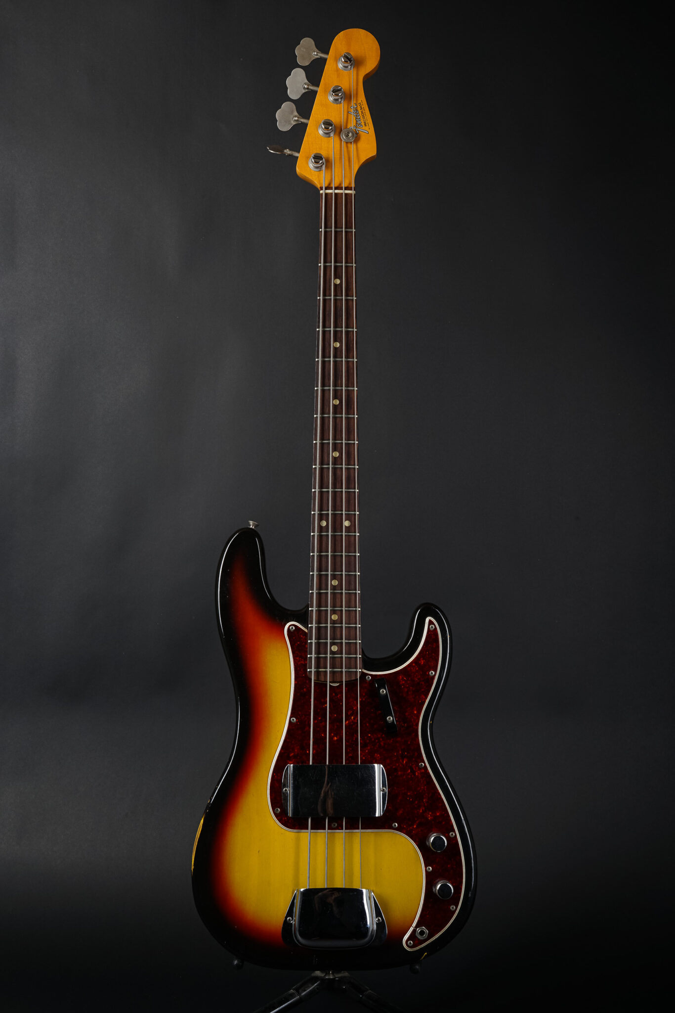 Fender Precision Bass サンバースト Vintage 1966 Fender Precision Bass Sunburst | Cream City Music
