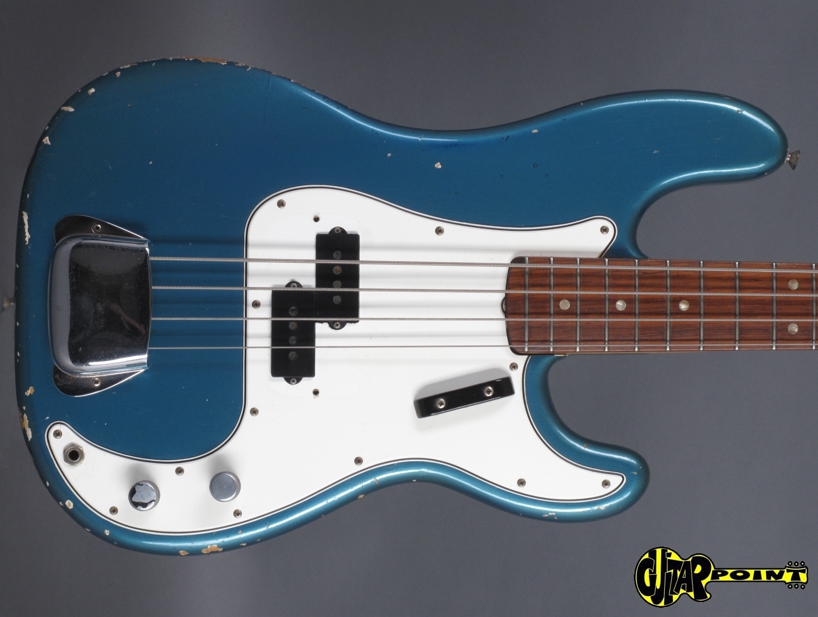 Blue bass. Fender Precision Bass Blue. Fender Jazz Bass Blue. Fender Precision Bass. Fender Jazz Bass синий.