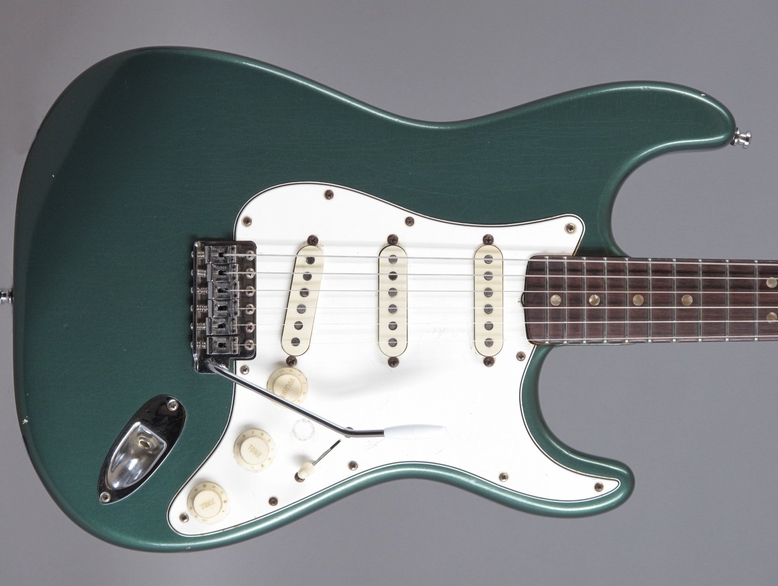 dark green stratocaster