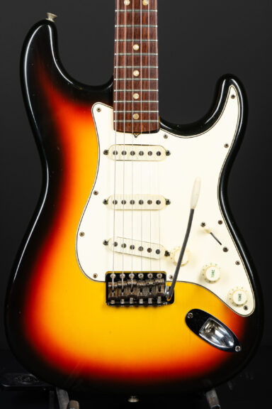 1966 Fender Stratocaster - Sunburst