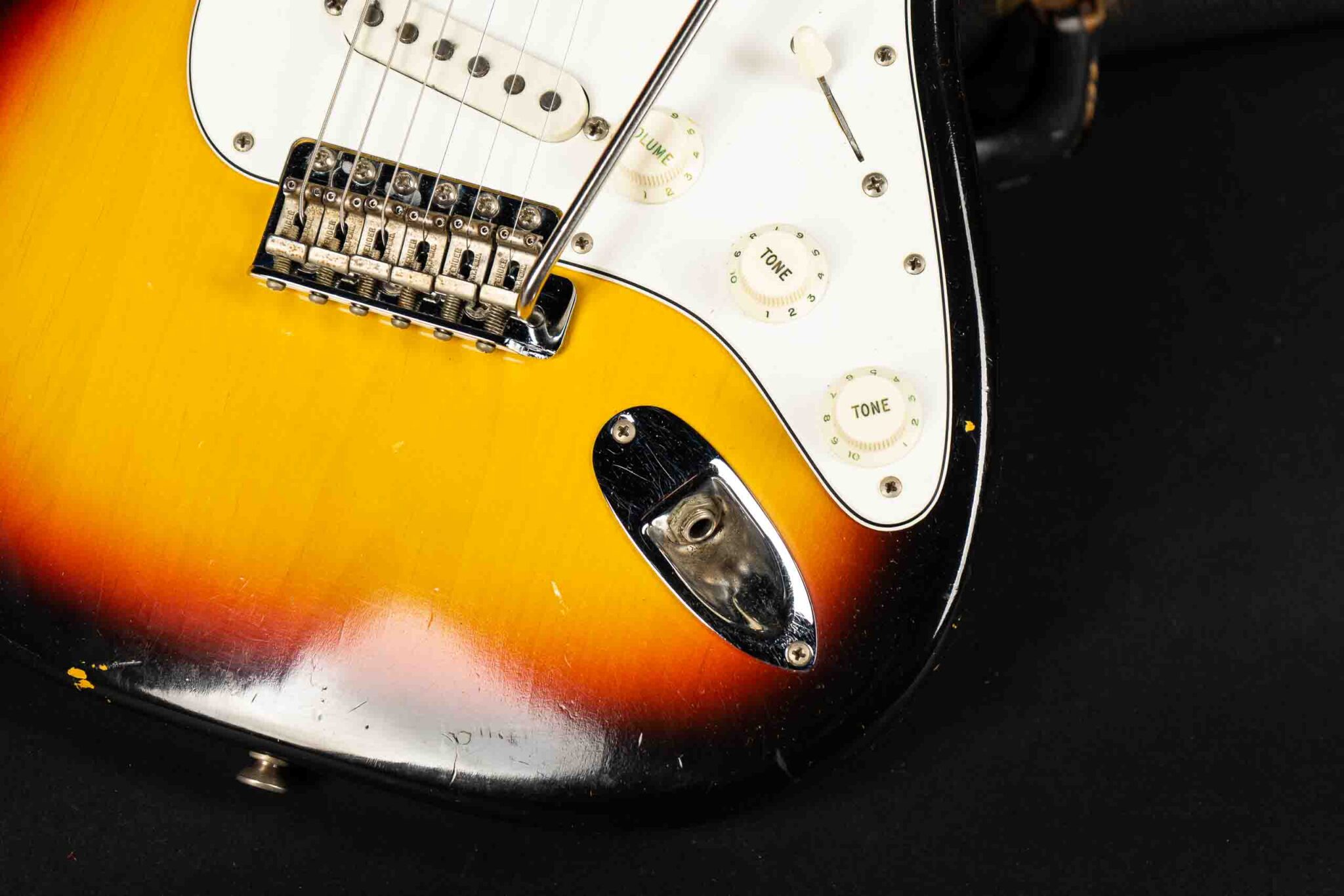 1966 Fender Stratocaster – Sunburst – GuitarPoint