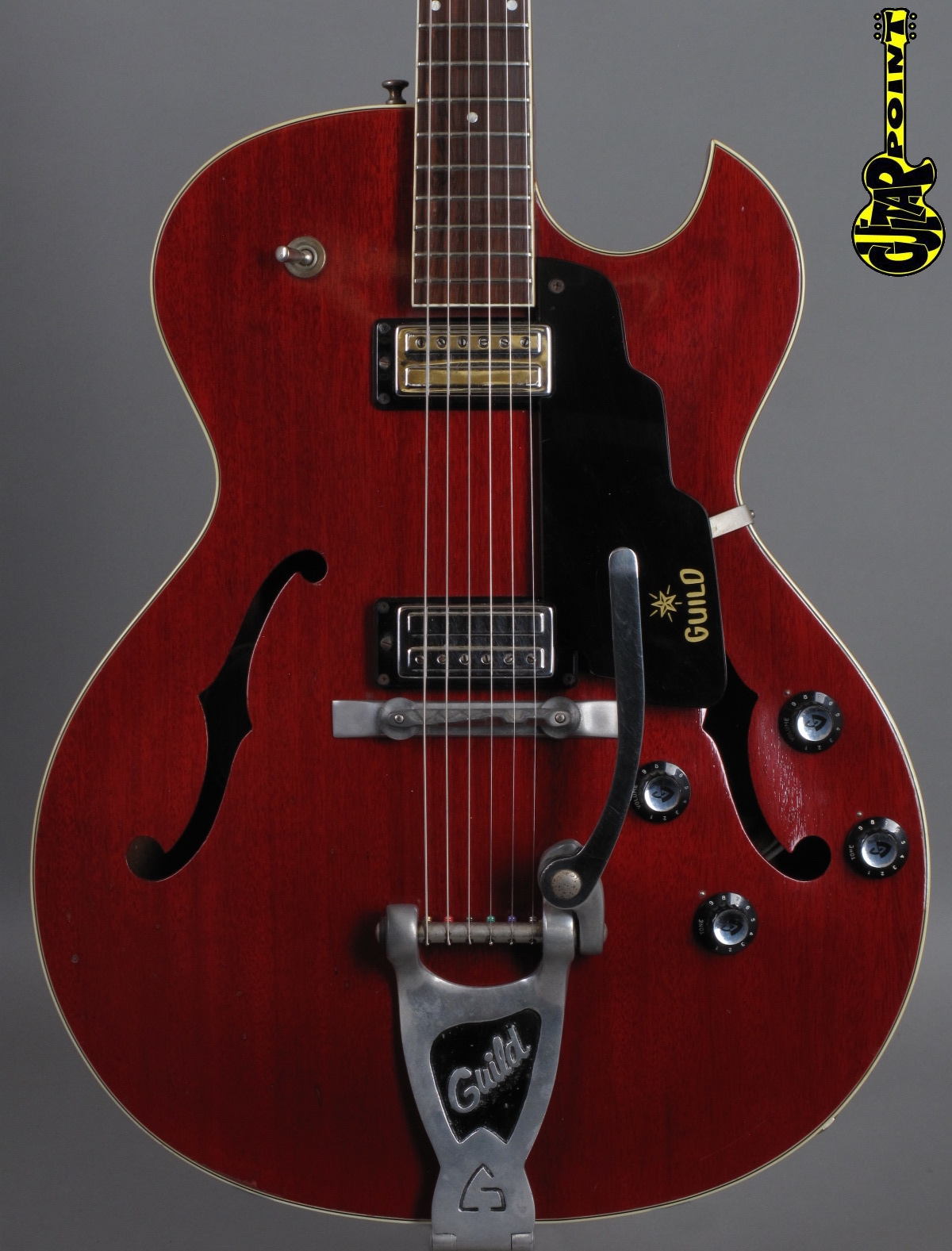 1966 guild starfire