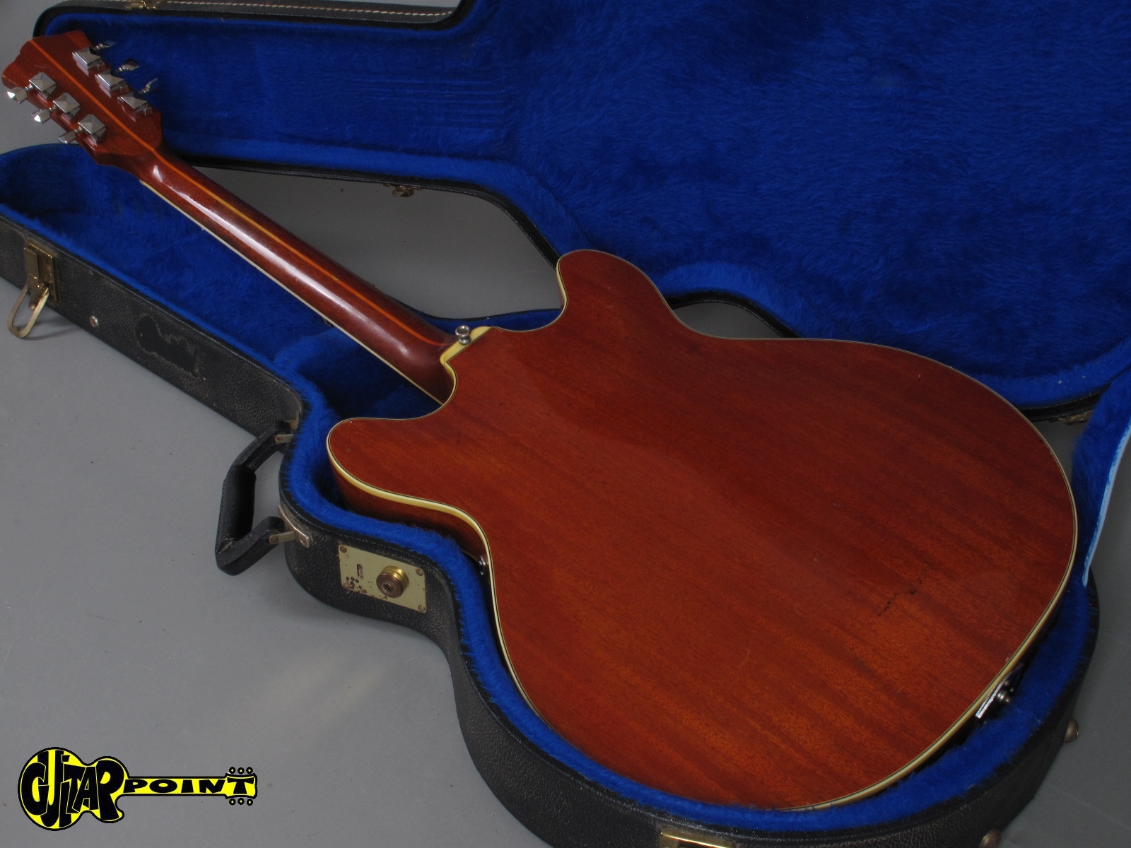 1966 Guild Starfire IV – Cherry – GuitarPoint