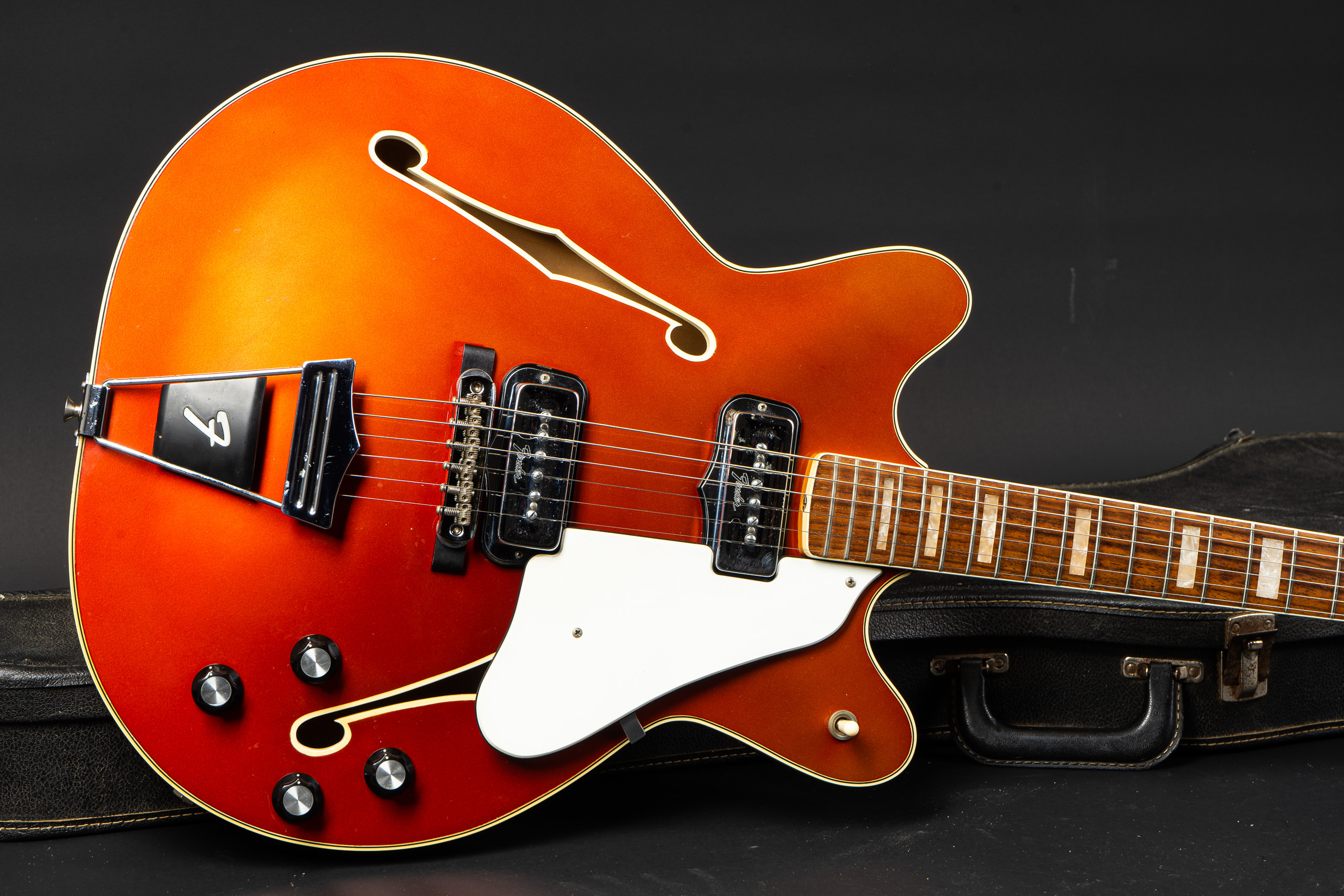 1967 Fender Coronado II - Candy Apple Red - GuitarPoint