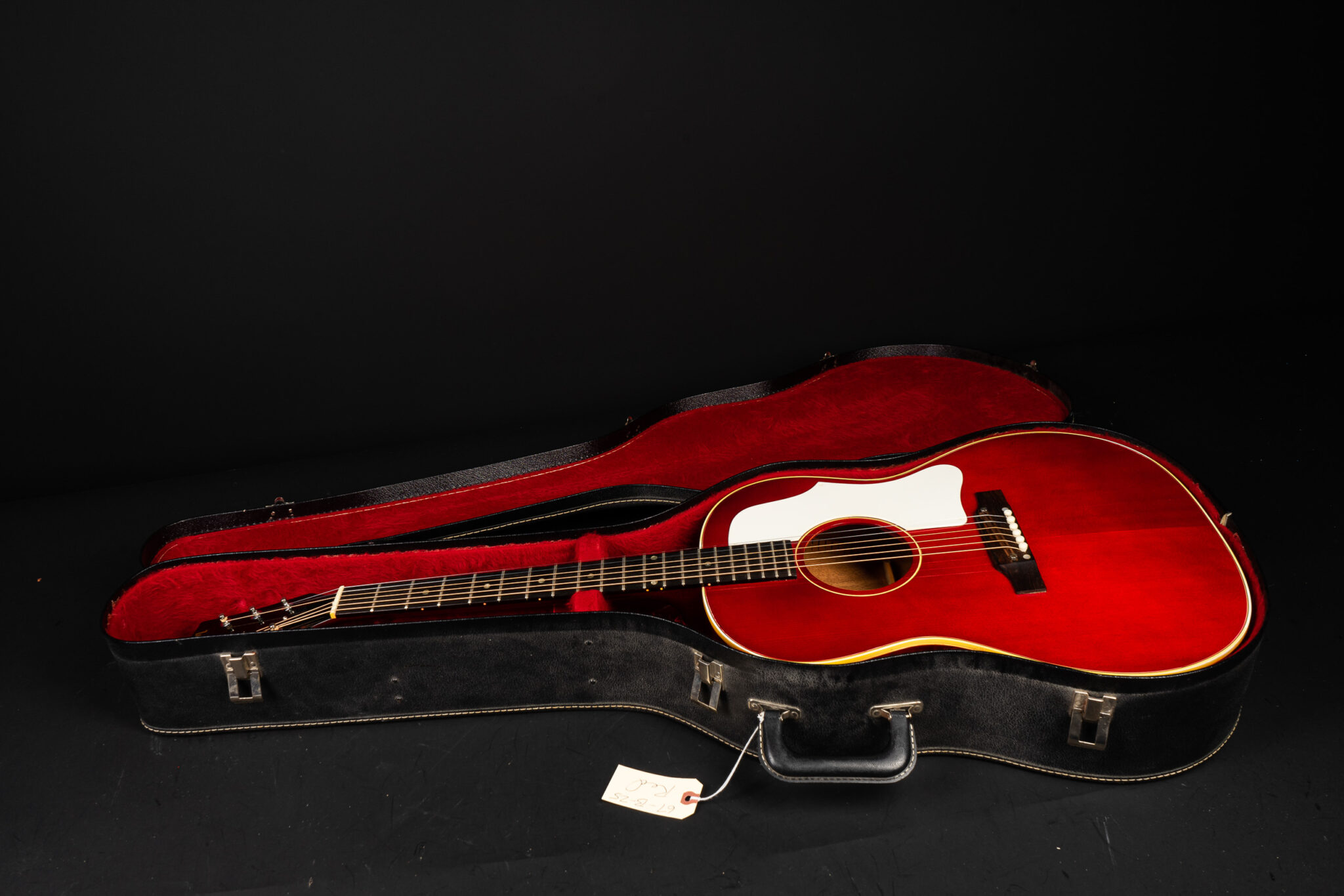 1967 Gibson B-25 – Cherry – GuitarPoint