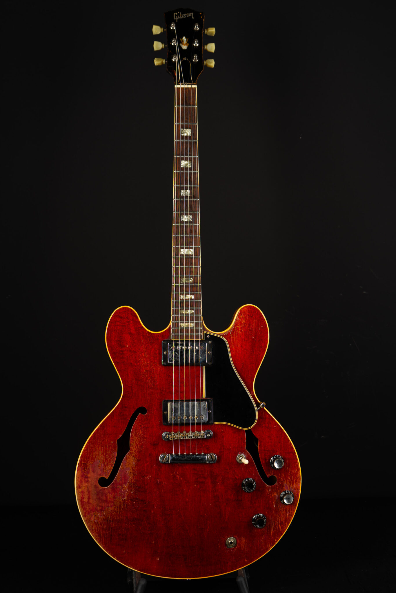 Gibsonエンドピン1967年 Gibson ES-335 1967 | Gruhn Guitars