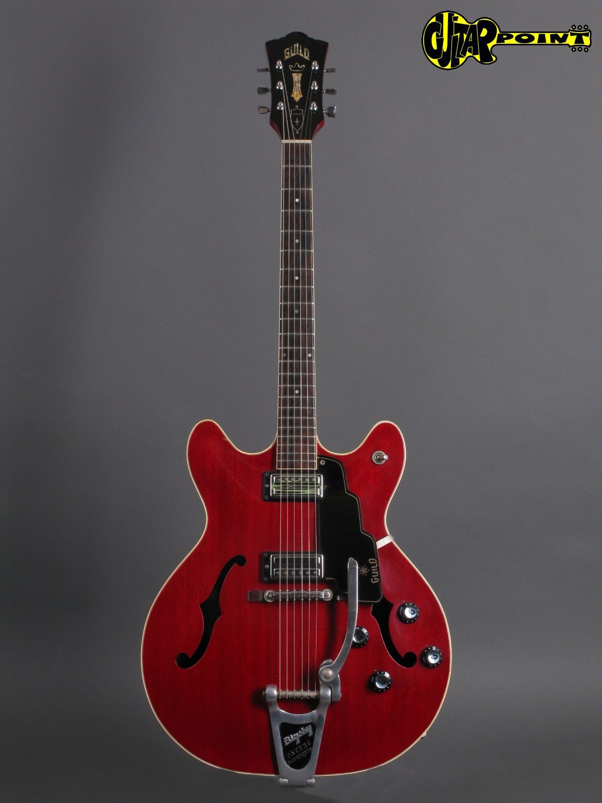 1967 Guild Starfire IV – Cherry / Bigsby – GuitarPoint