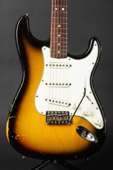 1968 Fender Stratocaster - Sunburst