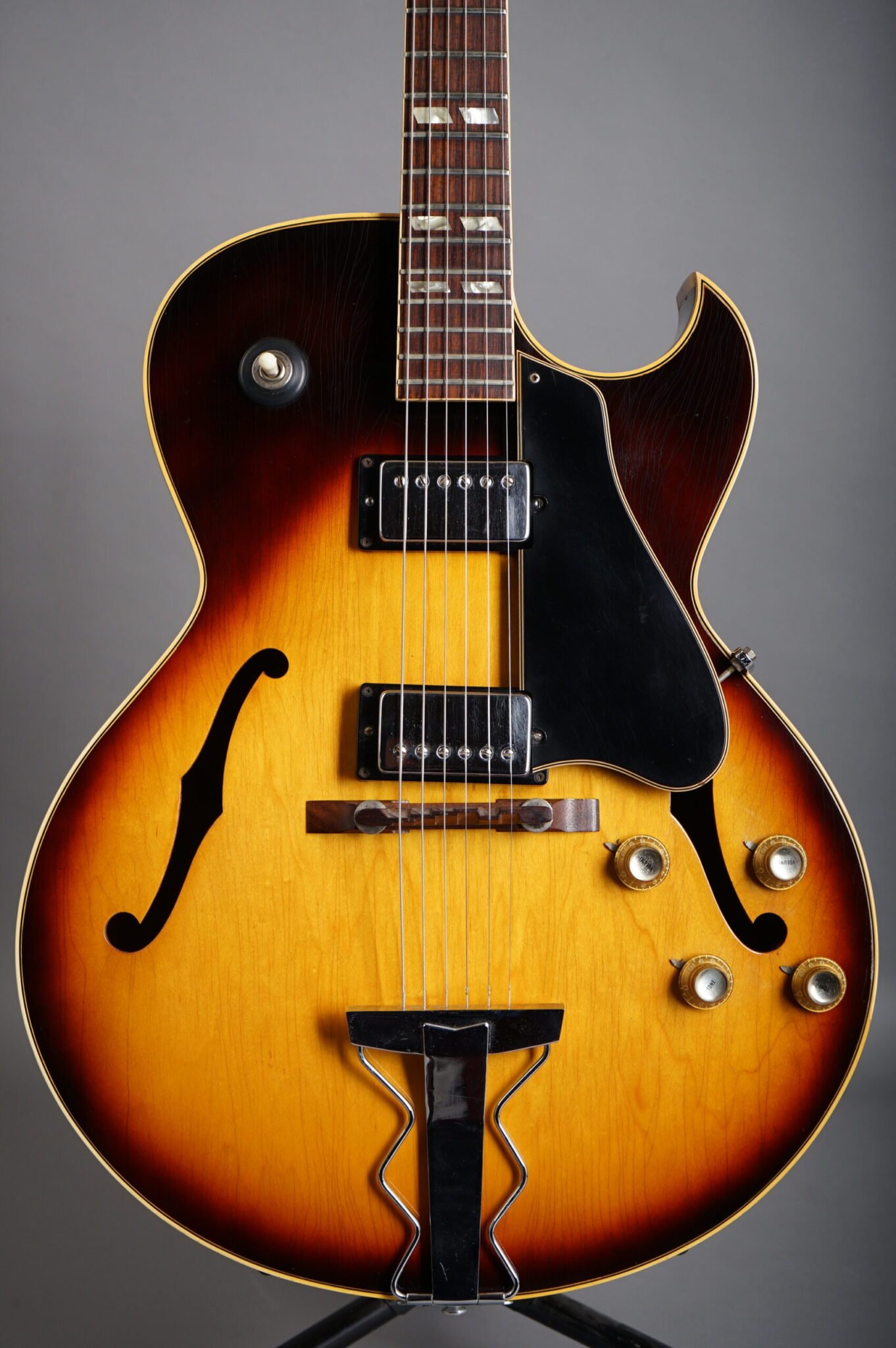 1968 Gibson ES-175D – Sunburst – GuitarPoint