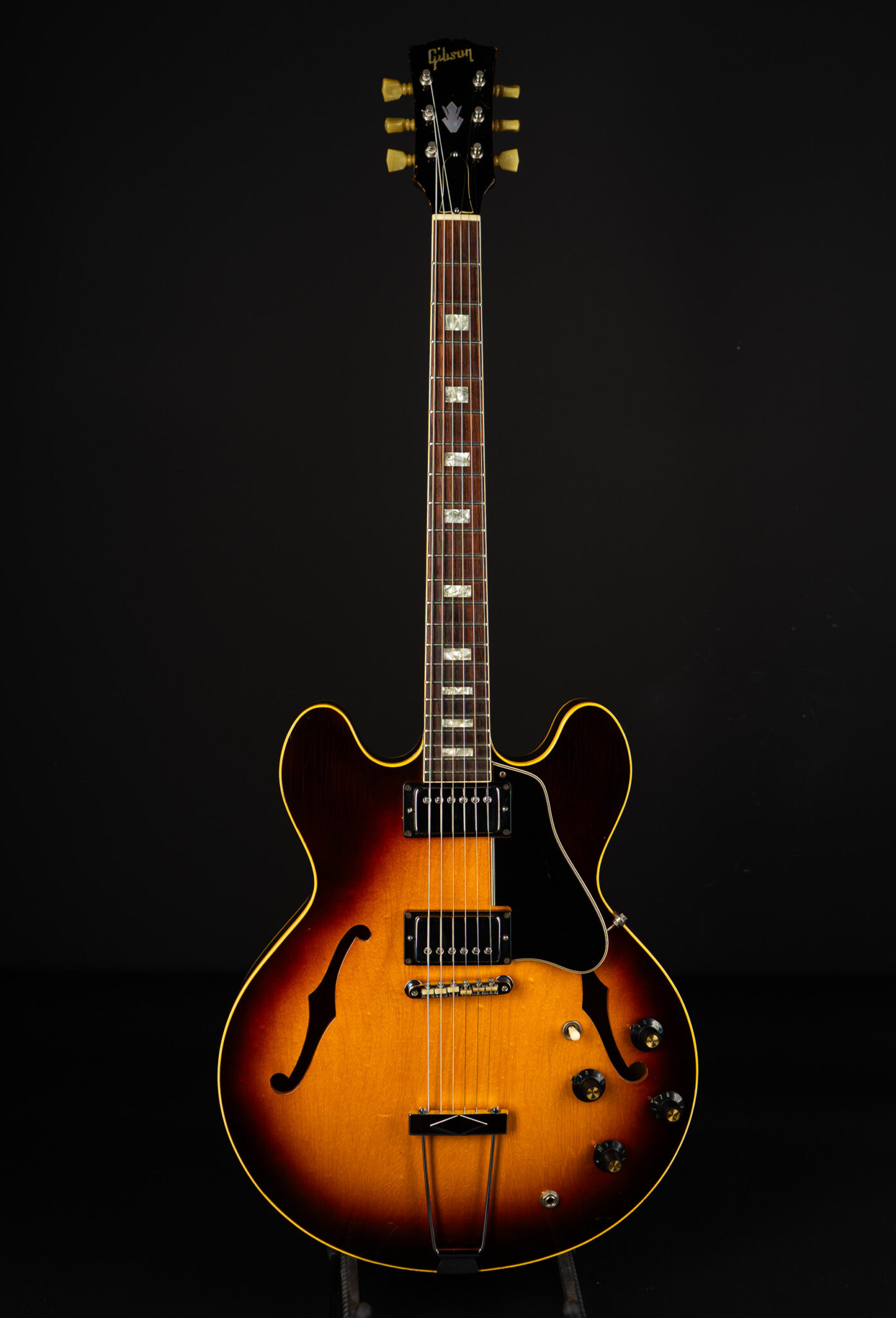 1968 Gibson ES-335 TD – Sunburst – GuitarPoint 