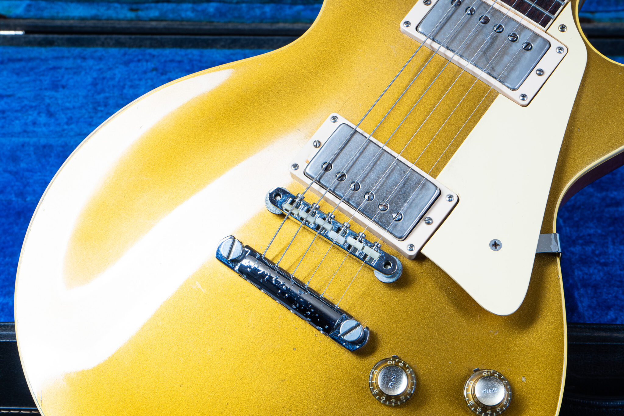 1968 Gibson Les Paul Standard – Goldtop PAF Conversion – GuitarPoint