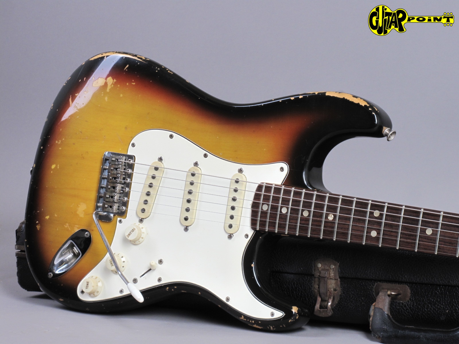 Fender Stratocaster 1969 3 Tone Sunburst – Blackstone Music