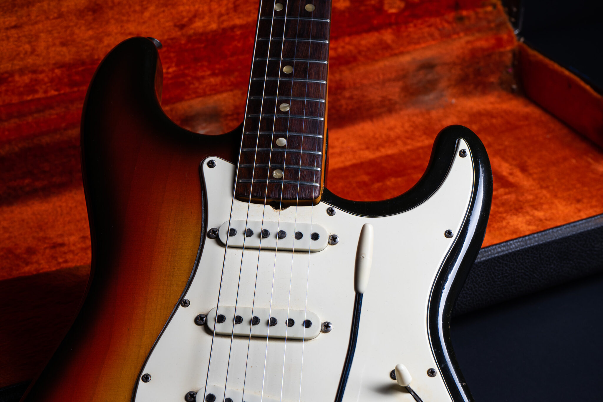 1969 Fender Stratocaster – Sunburst – GuitarPoint