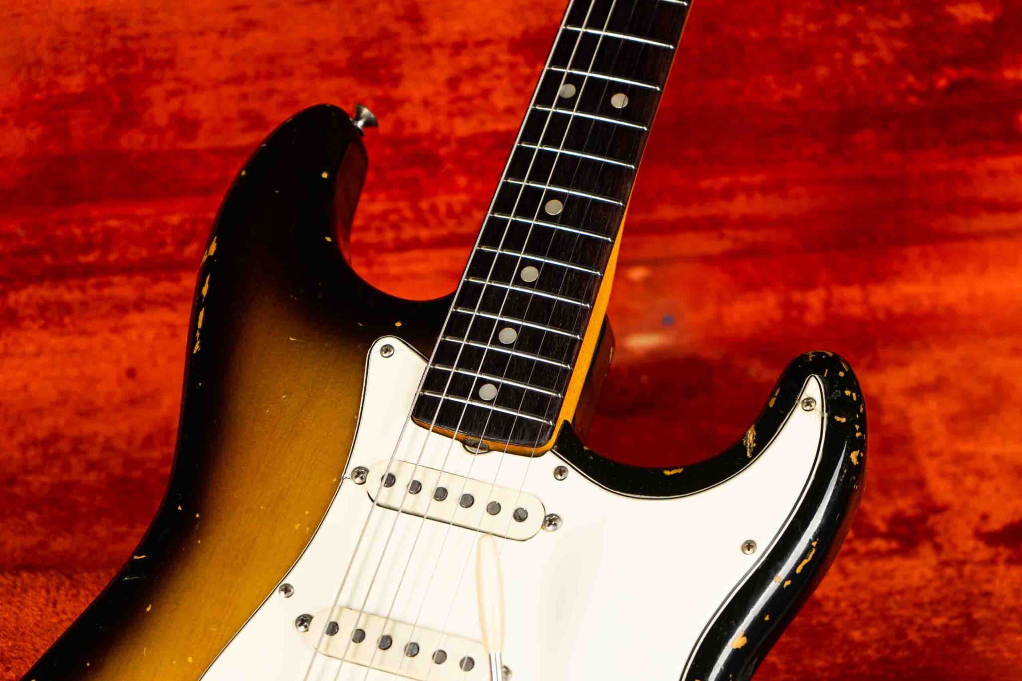 1969 Fender Stratocaster – Sunburst – GuitarPoint