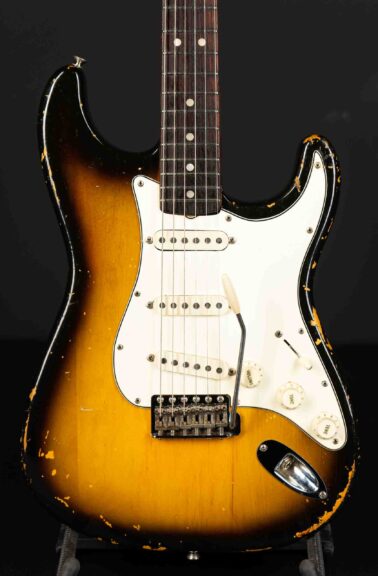 1969 Fender Stratocaster - Sunburst