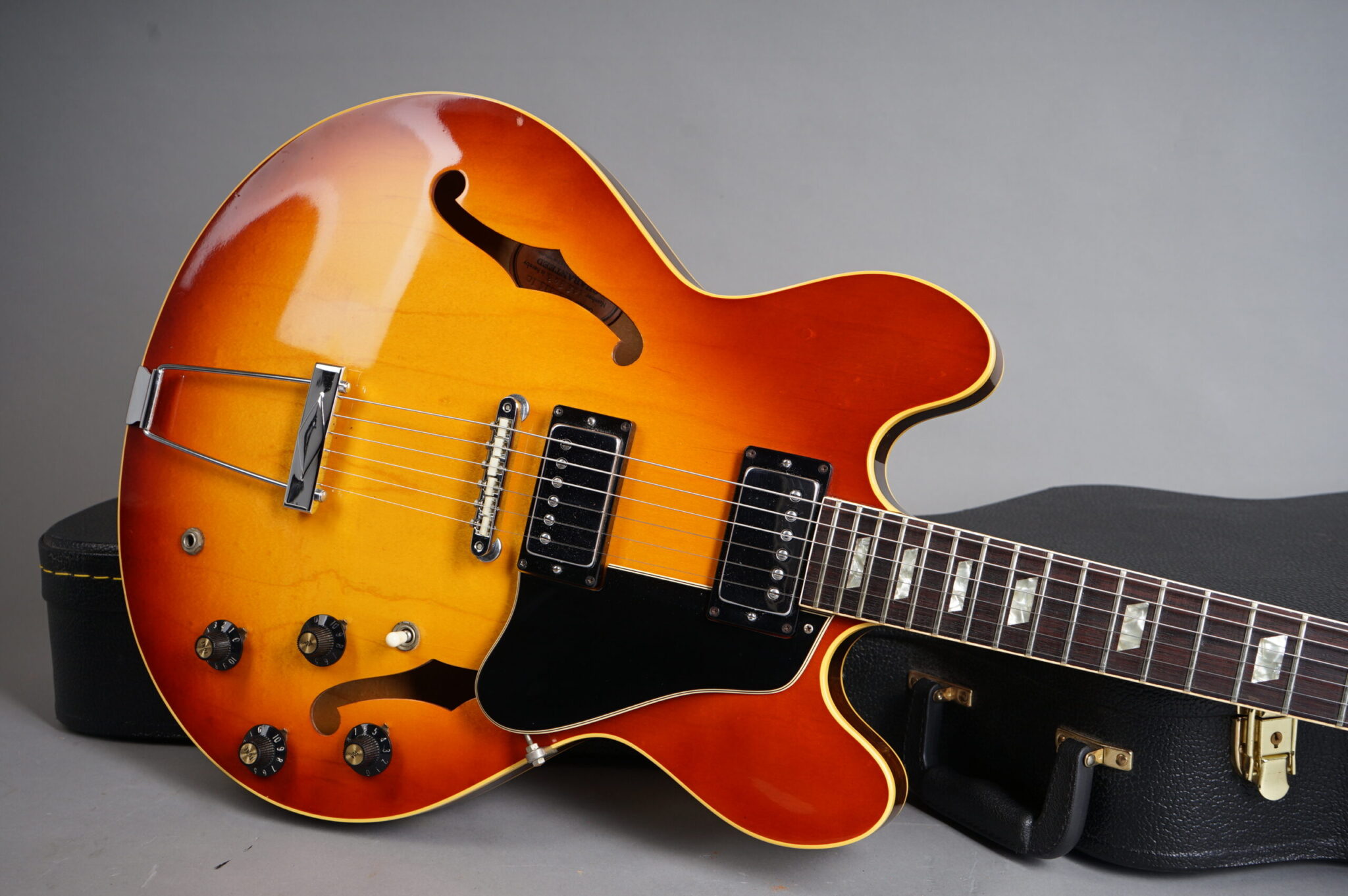 1969 Gibson ES-335TD – Sunburst – GuitarPoint