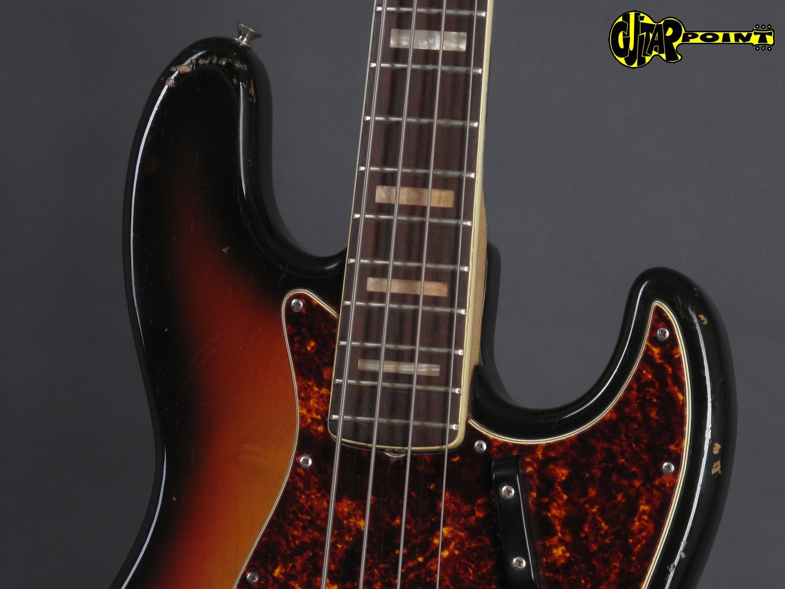 1971 Fender Jazz Bass – 3t-Sunburst – GuitarPoint