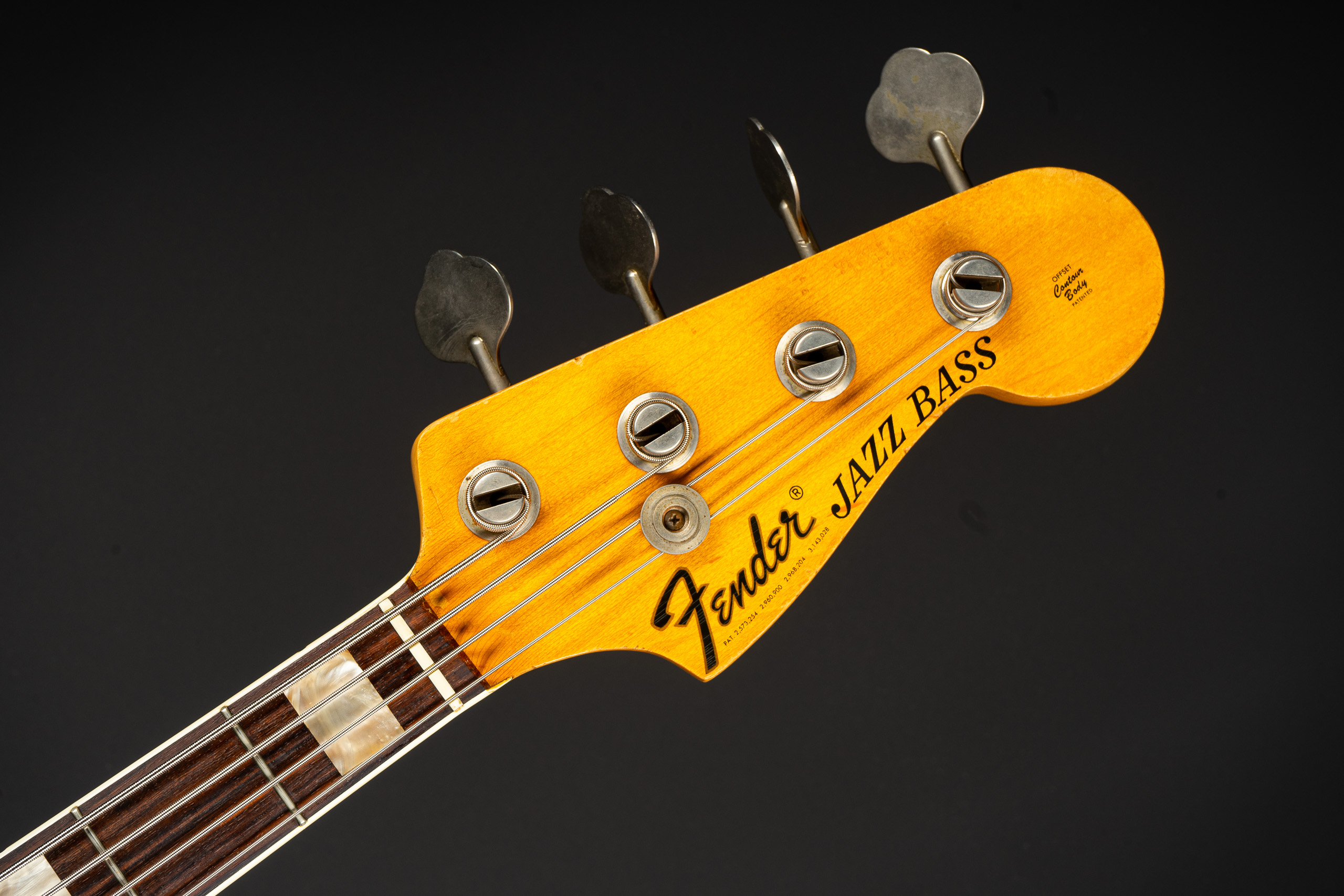 ベース Fender Jazz Bass Offset Contour Body Can anyone tell me what “offset contour body” means on a