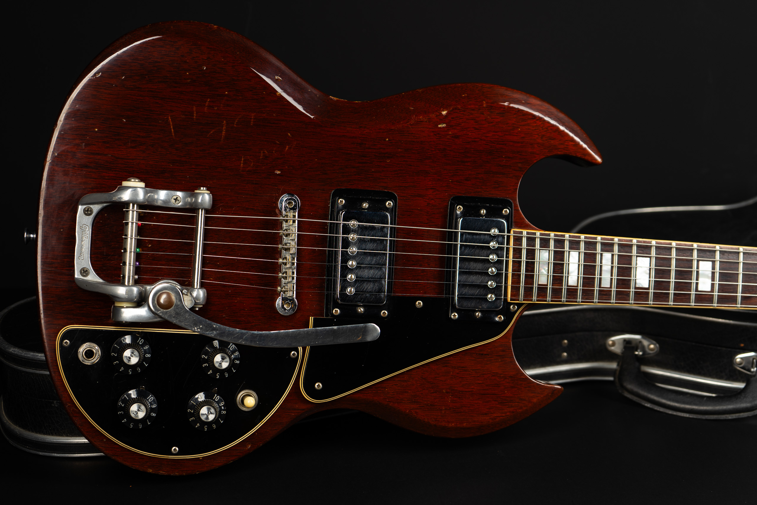 1971 Gibson SG Deluxe Bigsby - Cherry - GuitarPoint