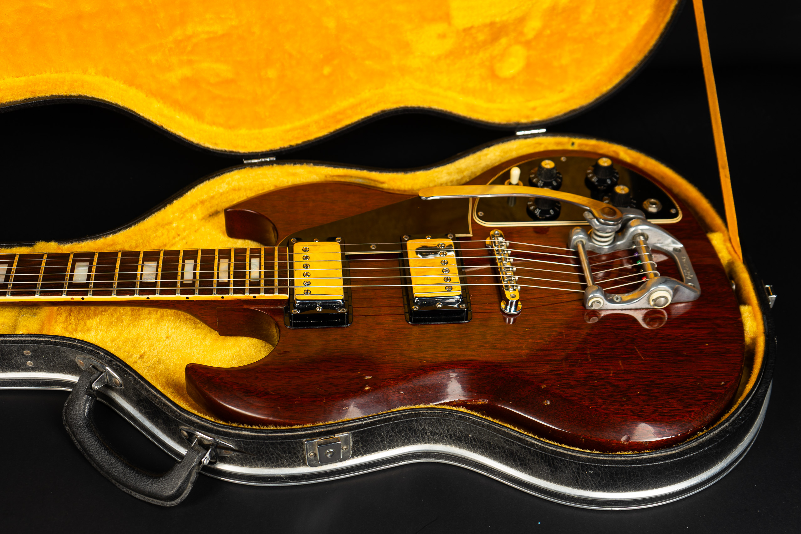 1971 Gibson SG Deluxe Bigsby - Cherry - GuitarPoint
