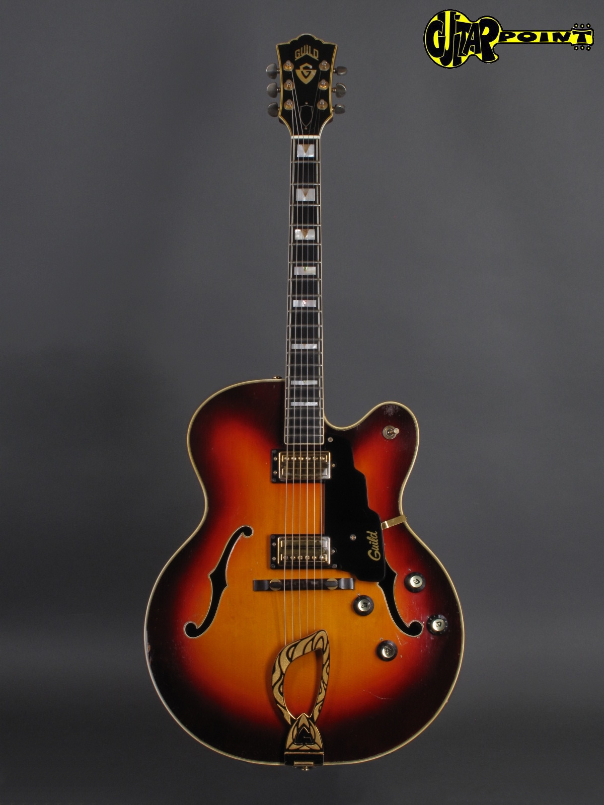 1971 Guild X-500 – Sunburst – 17″ Hollowbody – Archtop – GuitarPoint