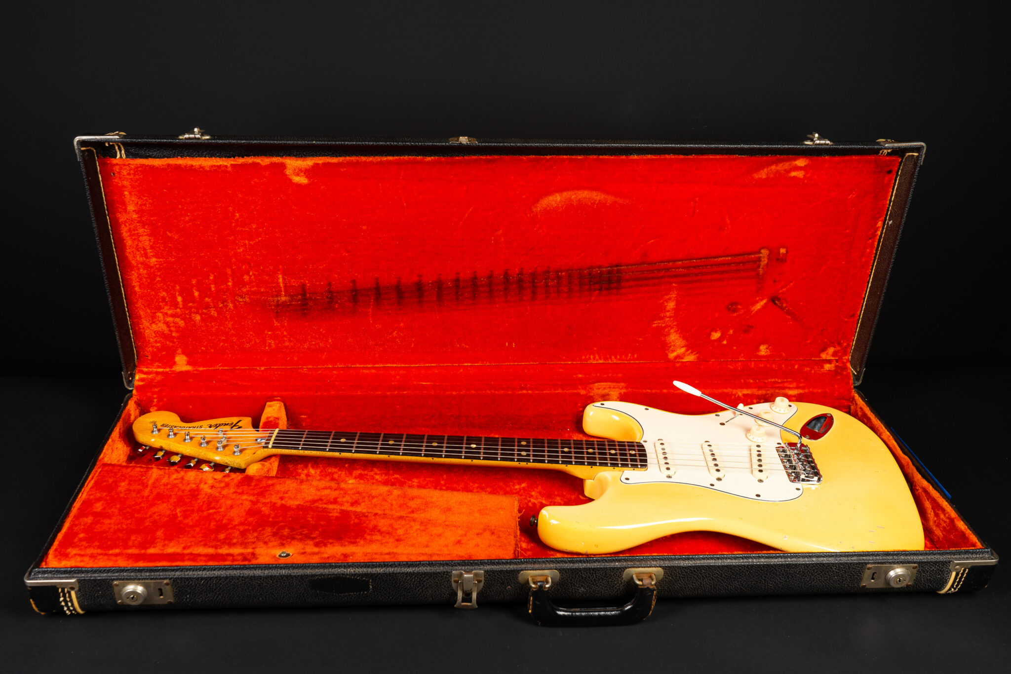 1972 Fender Stratocaster – Olympic White – GuitarPoint