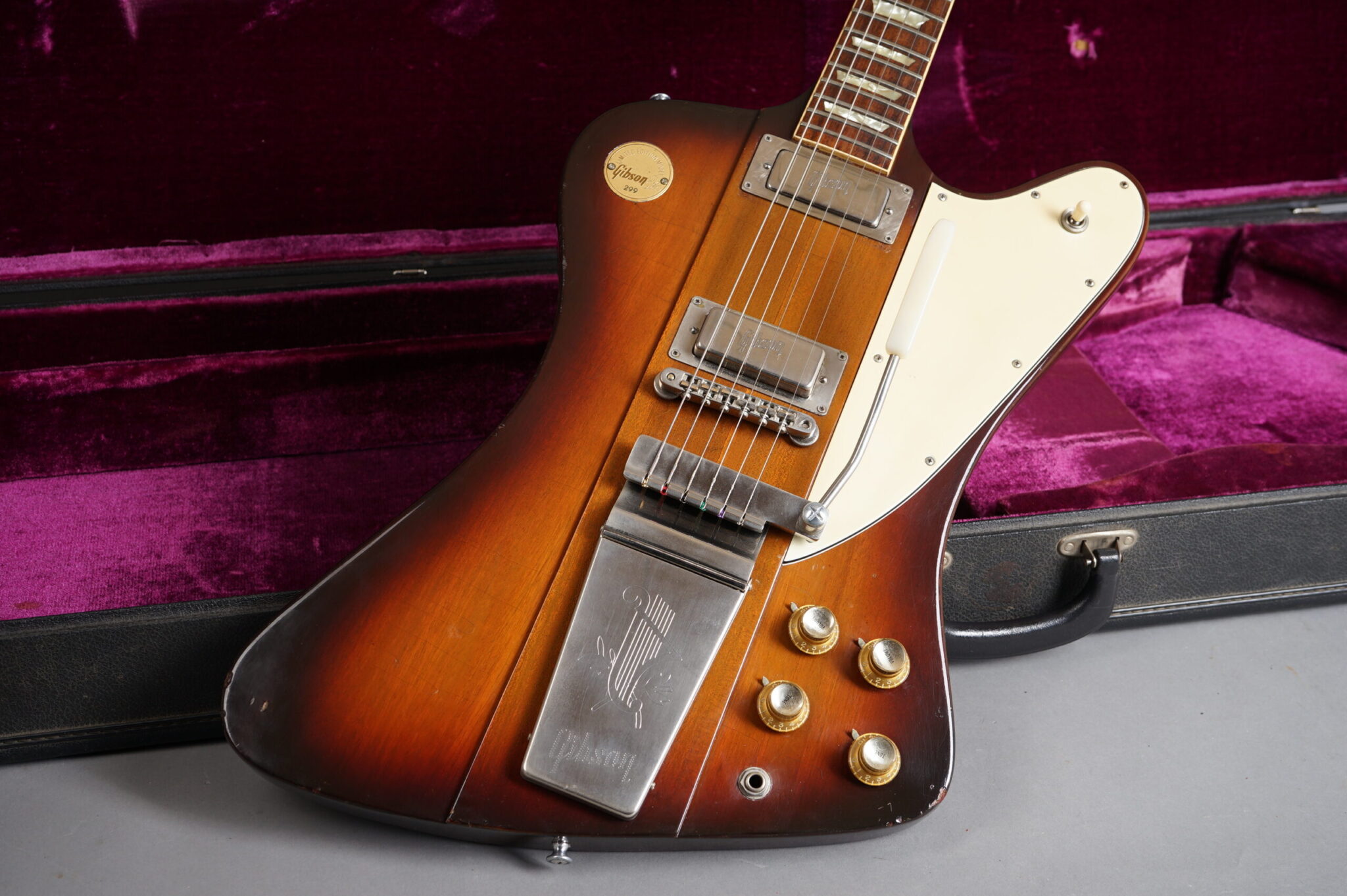 1972 Gibson Firebird V Medallion – Sunburst – GuitarPoint