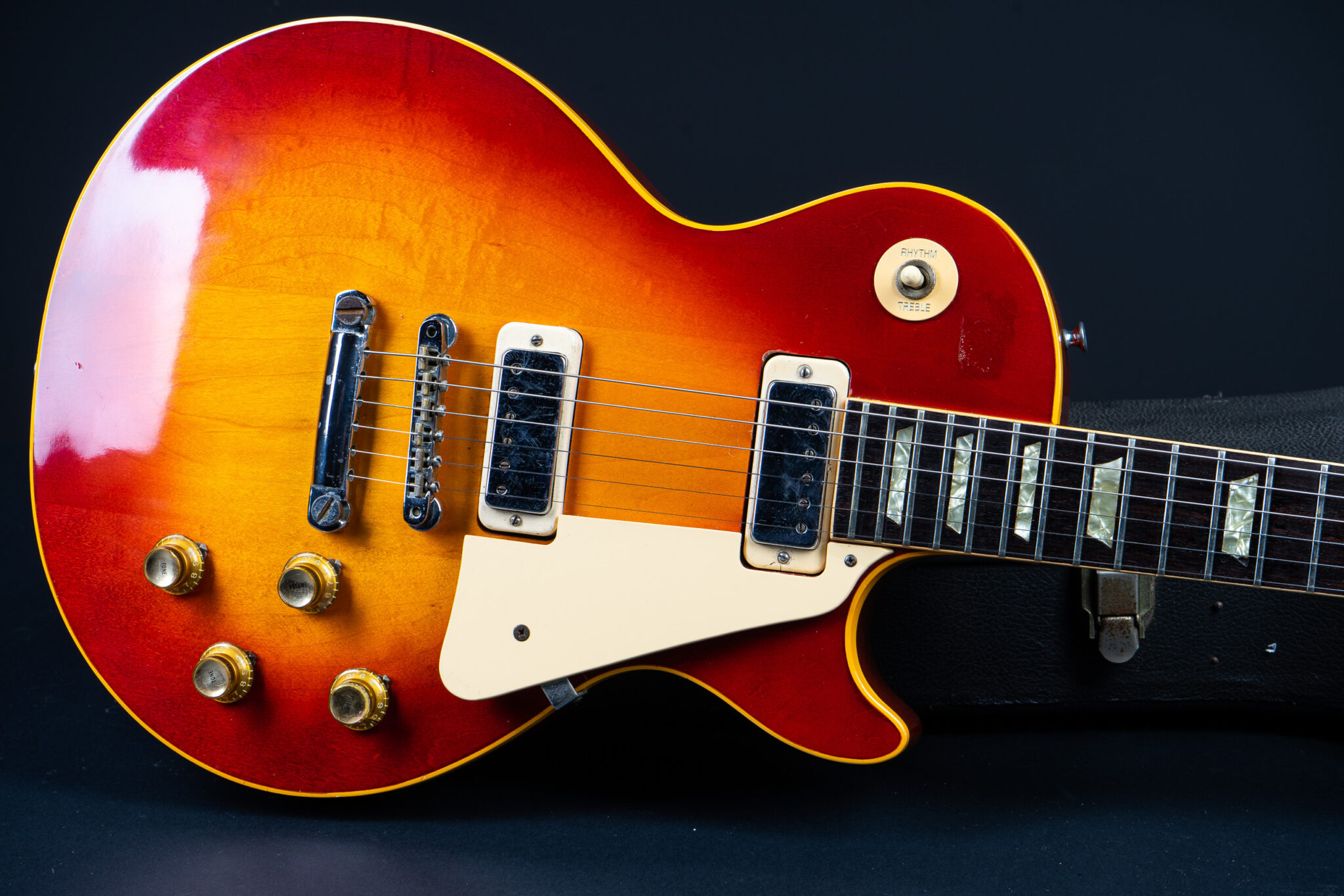 ぽよGibsonLesPaul Deluxe LimitedEdition ぽよ様専用GibsonLesPaul Deluxe LimitedEdition - メルカリ