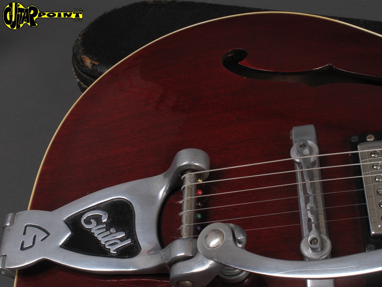 1972 Guild Starfire III – Cherry – GuitarPoint