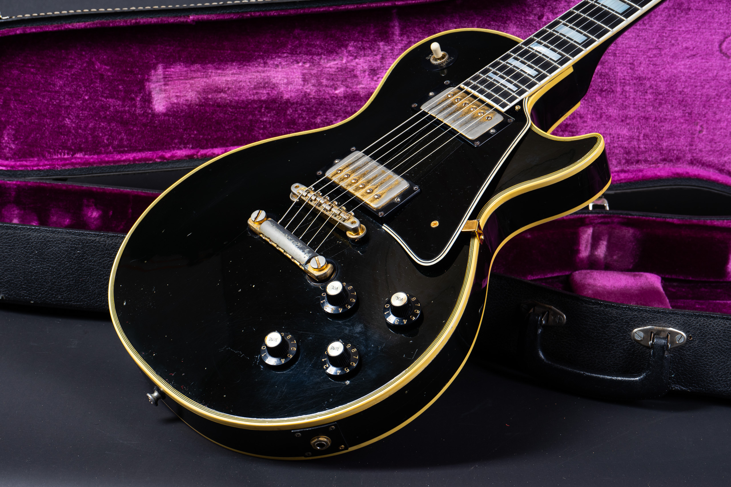 1973 Gibson Les Paul Custom - Ebony - GuitarPoint