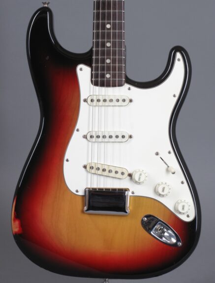 1974 Fender Stratocaster - 3-tone Sunburst ...only 3,34Kg!