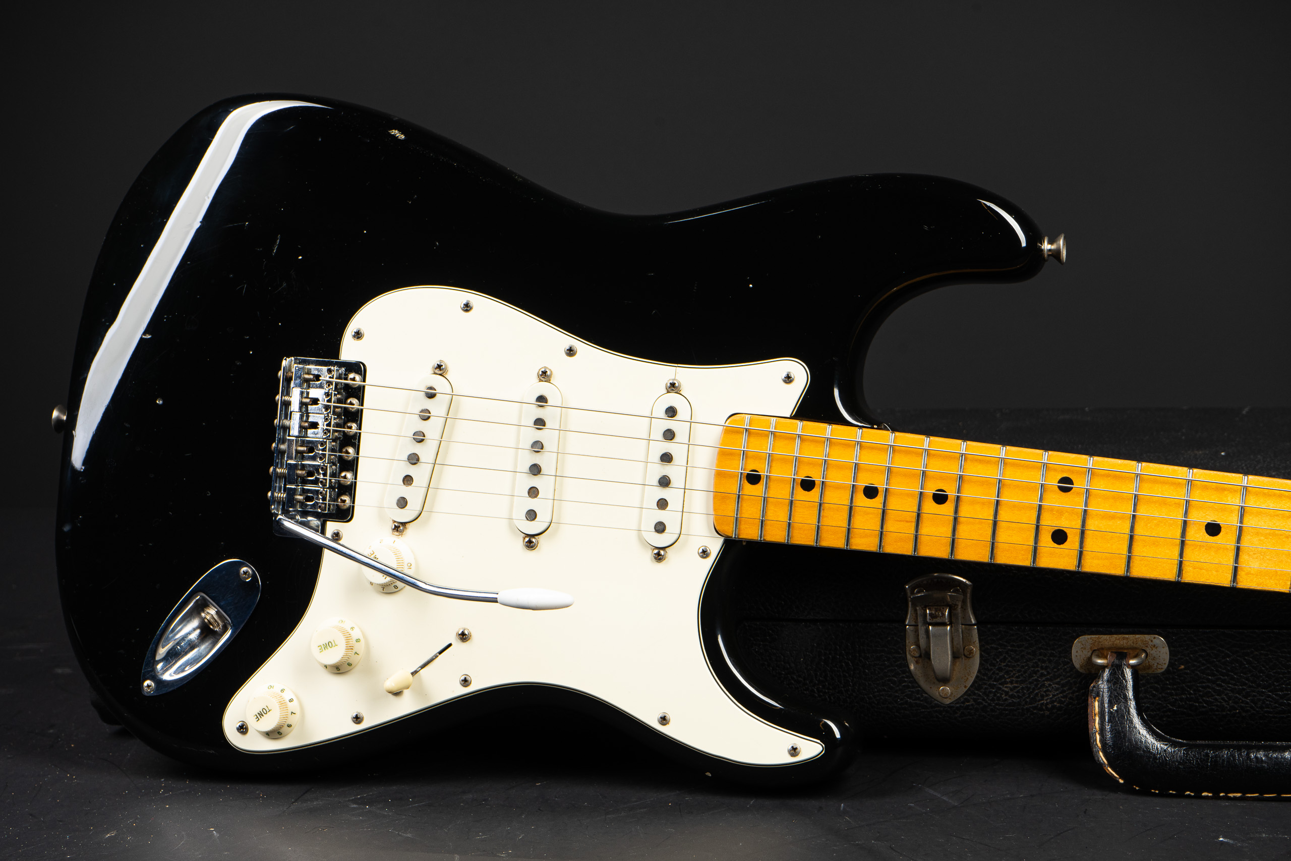 1974 Fender Stratocaster - Black - GuitarPoint