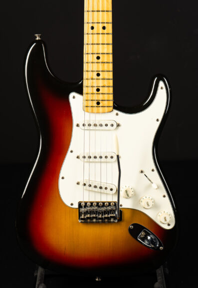 1974 Fender Stratocaster - Sunburst. ...exc+