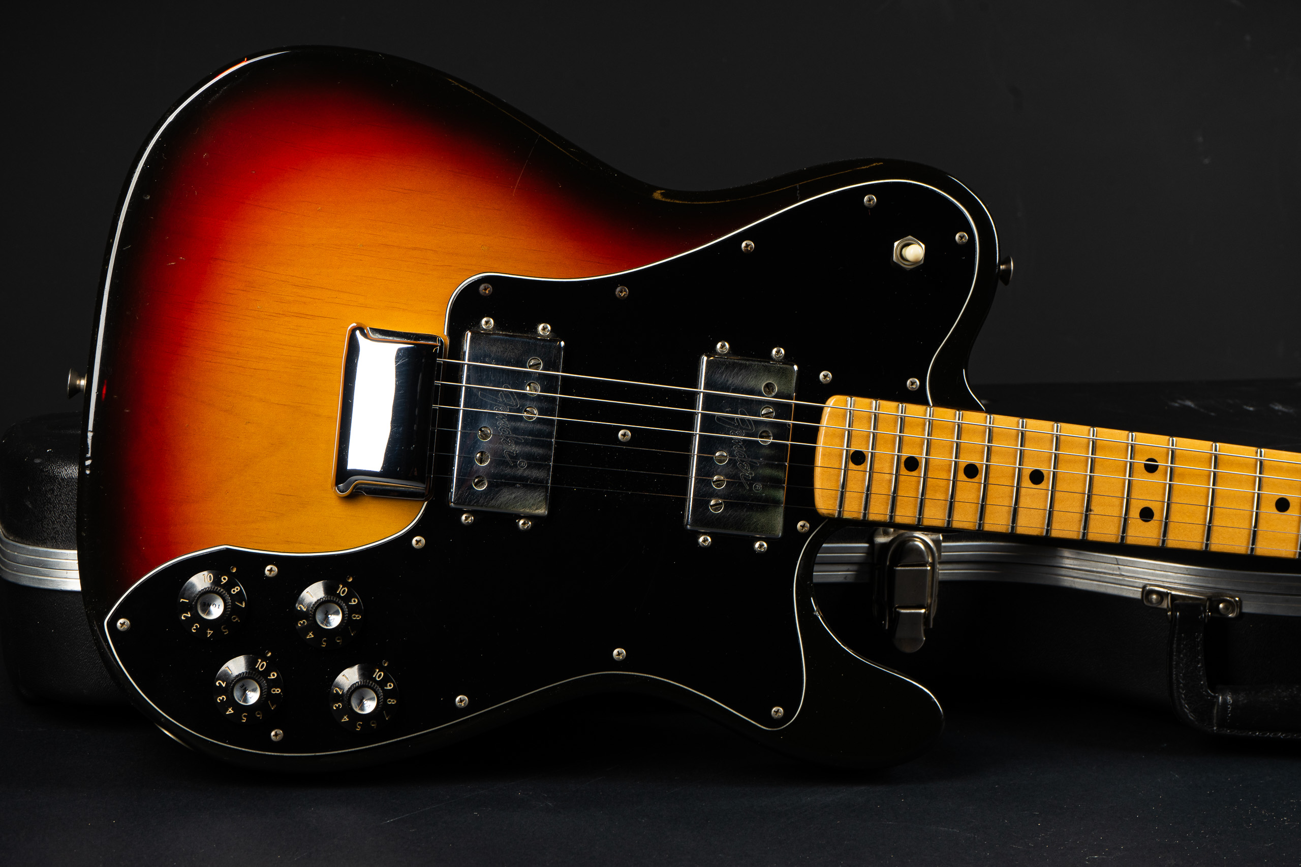 ギター Fender telecaster 1974 Fender Telecaster Deluxe – Sunburst – GuitarPoint