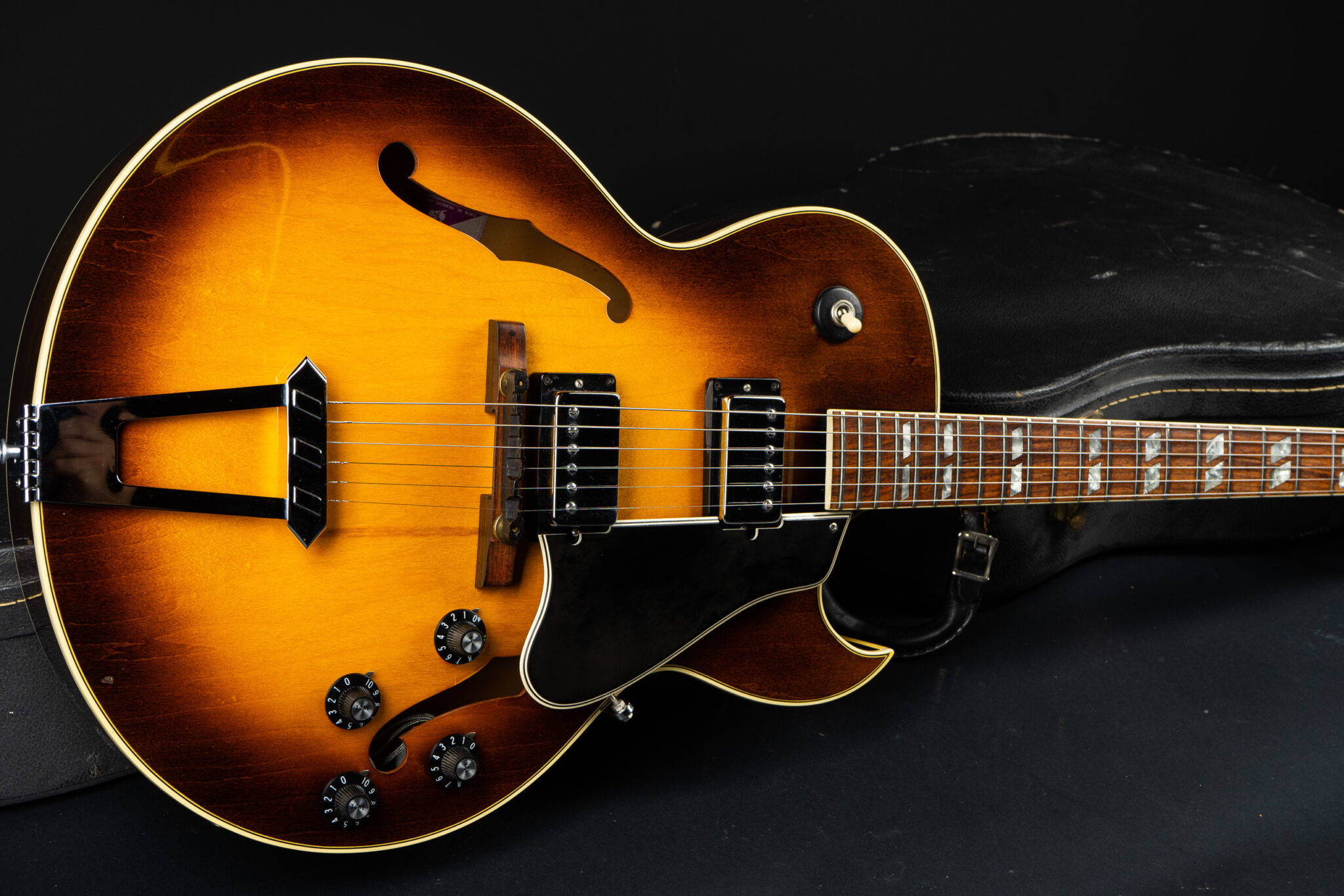 1974 Gibson ES-175 – Sunburst – GuitarPoint