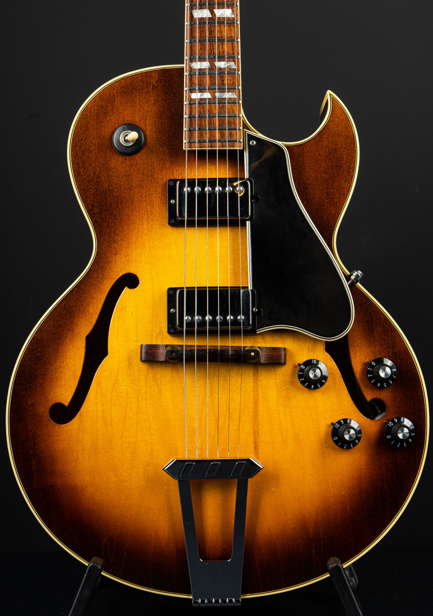 1974 Gibson ES-175 – Sunburst – GuitarPoint