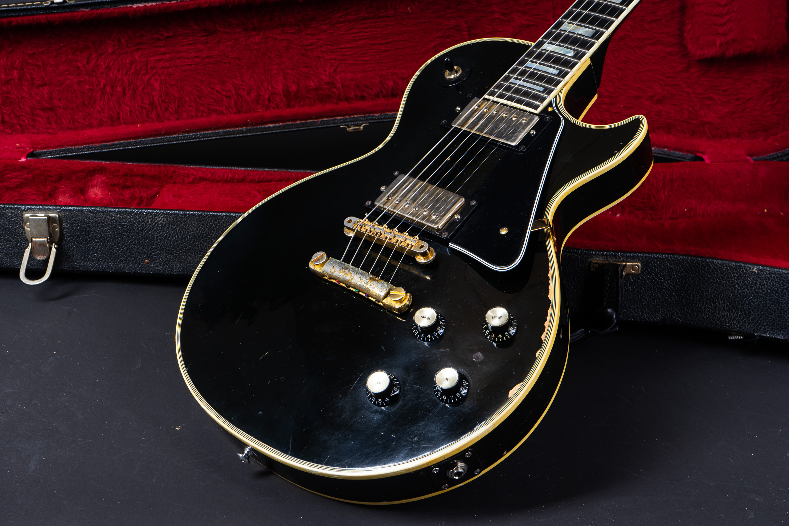 1974 Gibson Les Paul Custom - Ebony - GuitarPoint