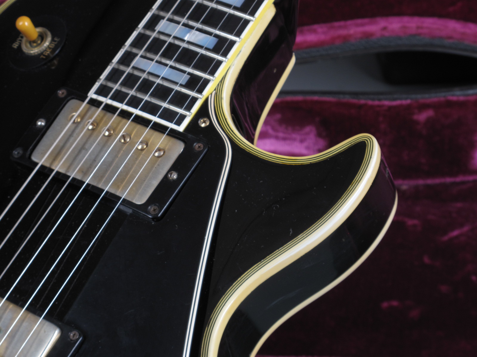 1974 Gibson Les Paul Custom – Ebony – GuitarPoint