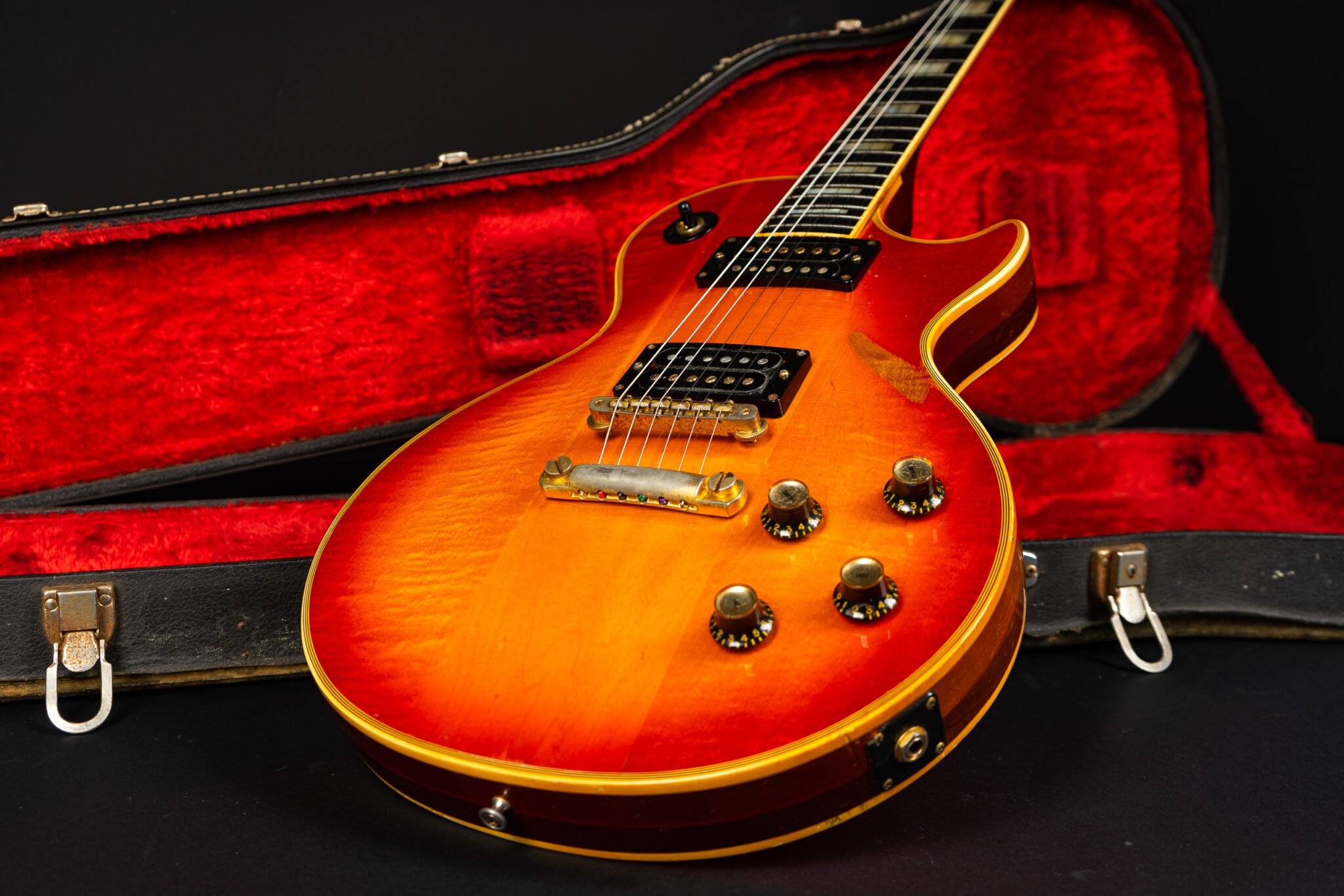 1975 Gibson Les Paul Custom Sunburst 1974 Specs Guitarpoint