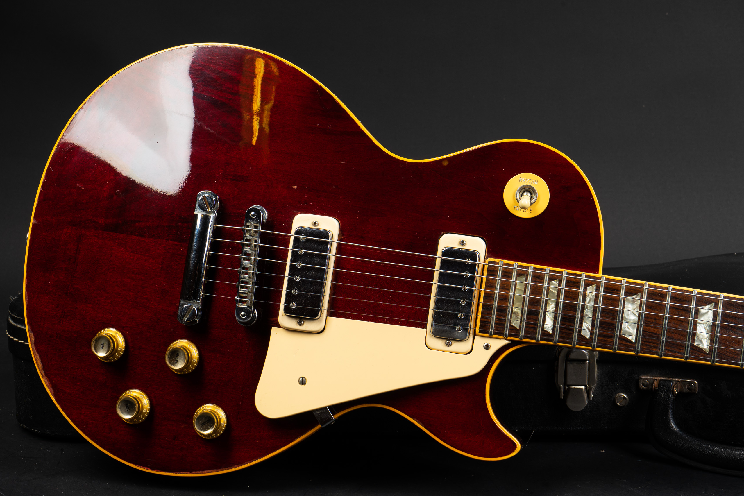 1975 Gibson Les Paul Deluxe - Winered - GuitarPoint