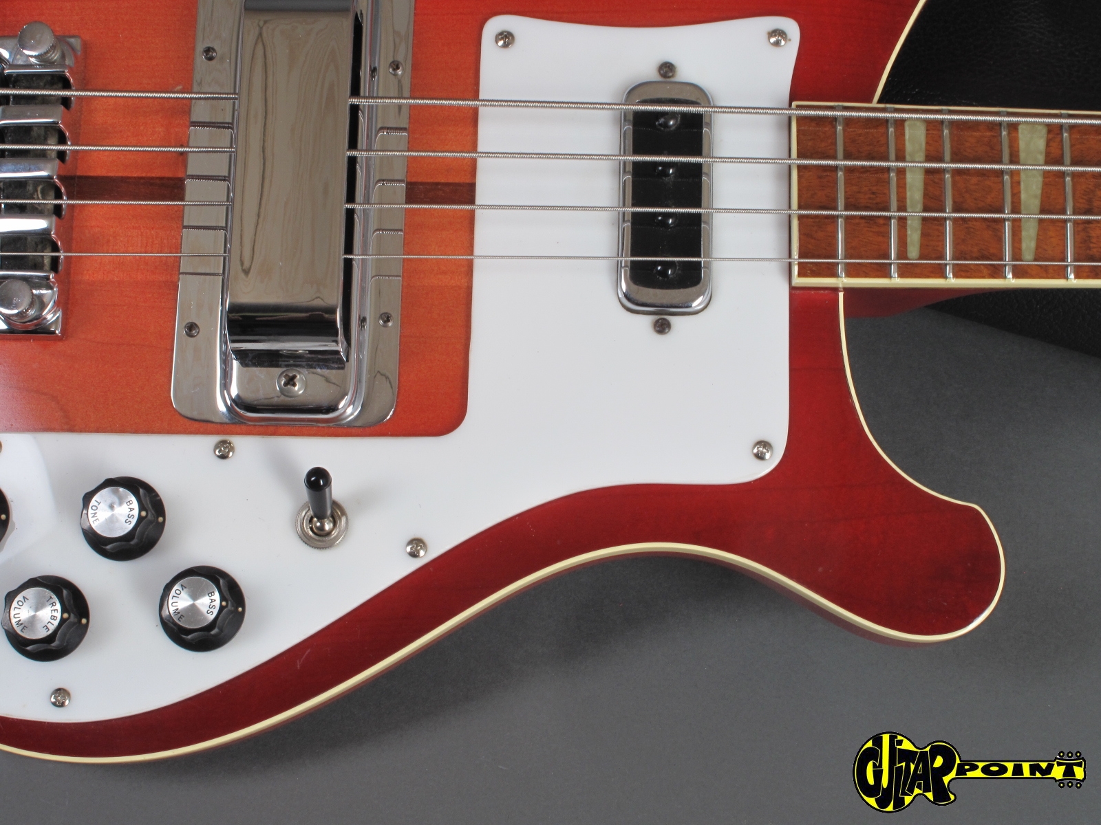 1975 Rickenbacker 4001 Bass Fireglo Guitarpoint