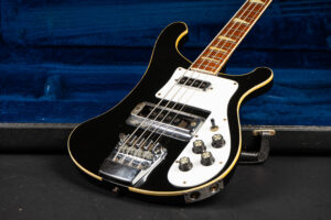 1975 Rickenbacker 4001 – Jetglo – GuitarPoint