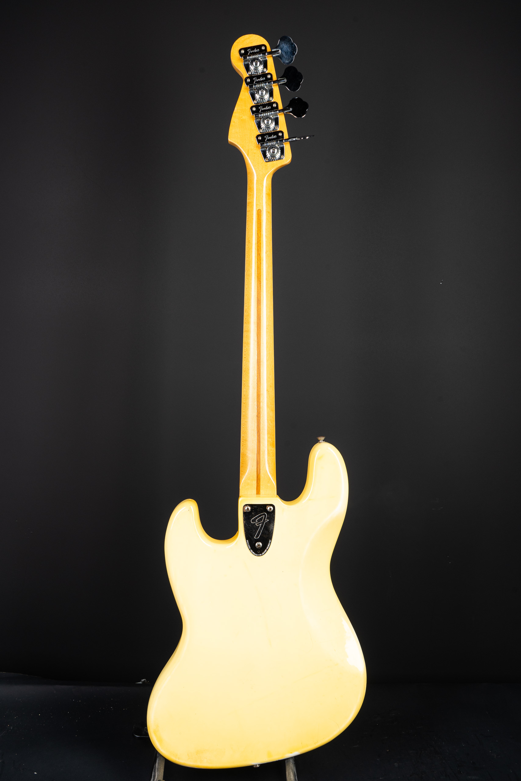1976 Fender Jazz Bass - Olympic White - GuitarPoint