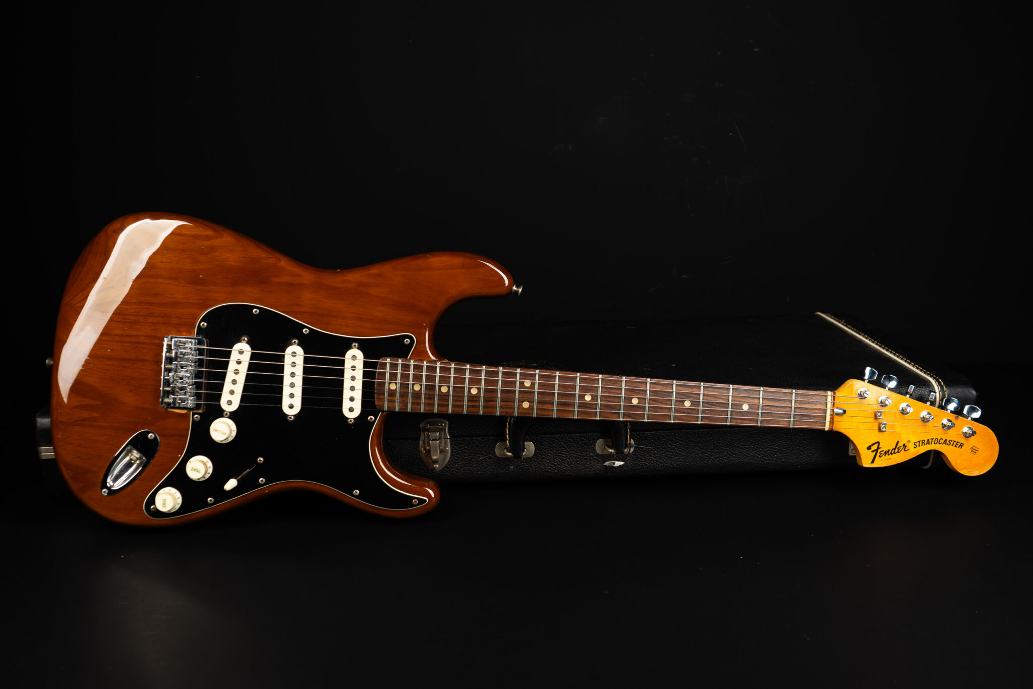 1976 Fender Stratocaster Hardtail – Mocca – GuitarPoint